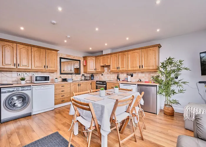 4 Dunluce Park - Portrush By The Sea