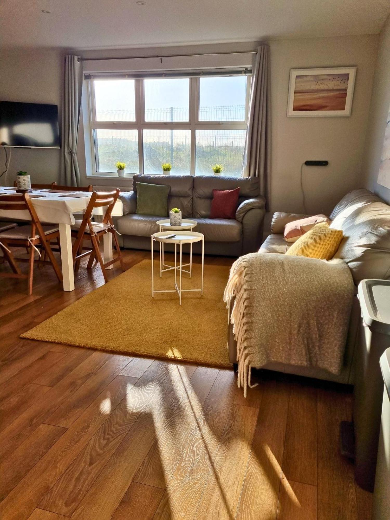 4 Dunluce Park - By The Sea