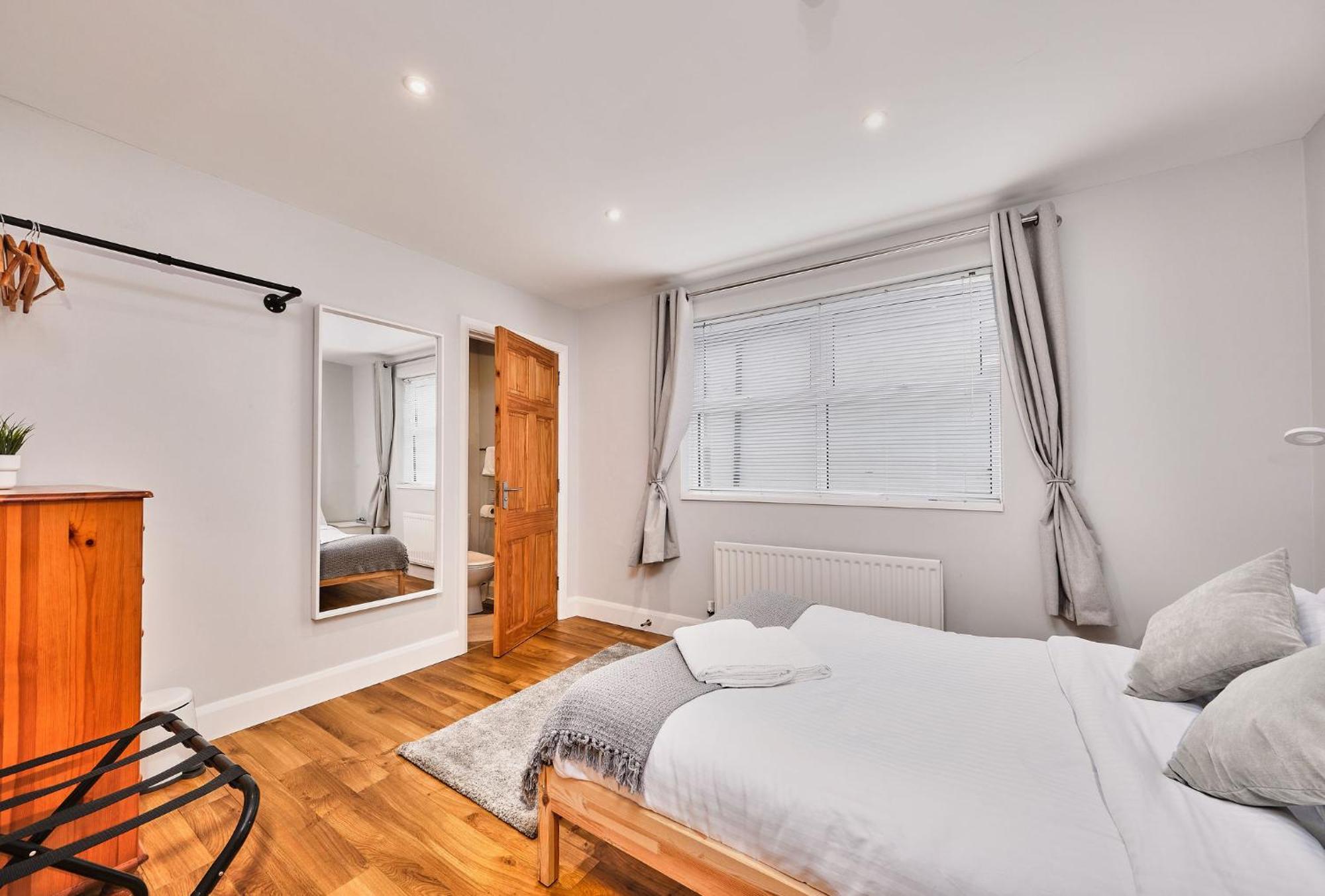 4 Dunluce Park - By The Sea Portrush