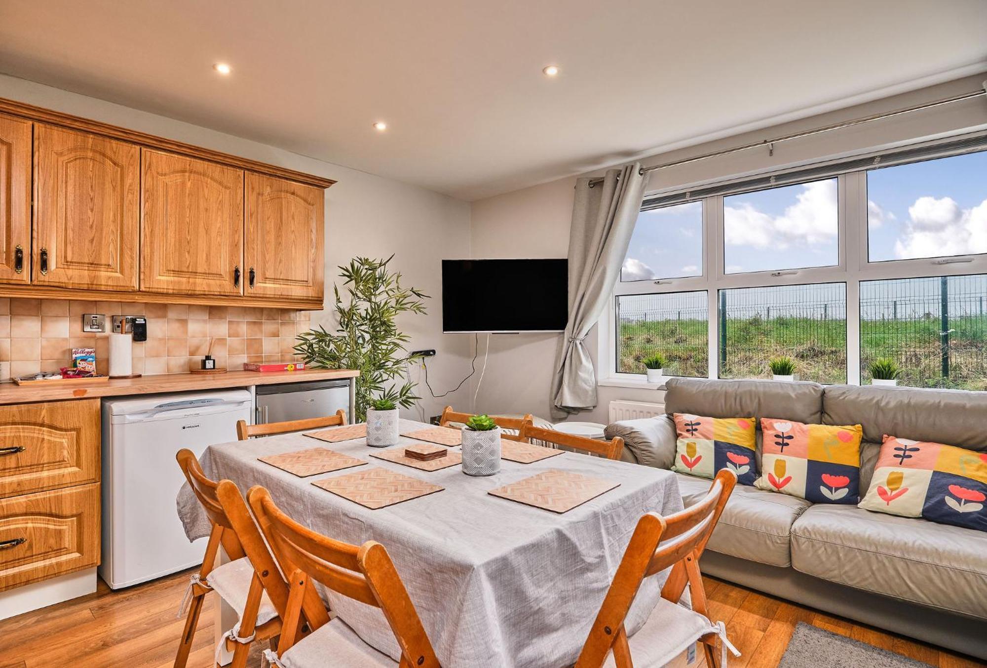 Apartment 4 Dunluce Park - By The Sea