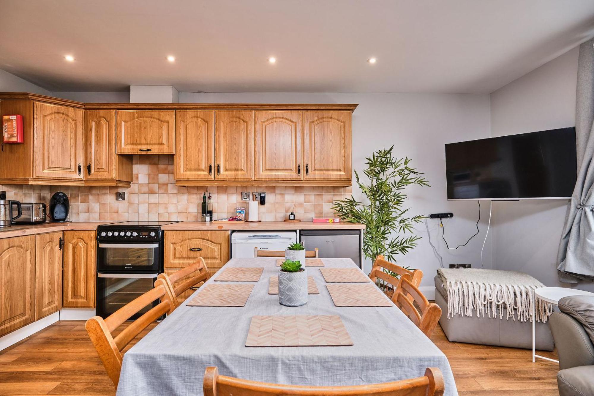 Apartment 4 Dunluce Park - By The Sea *