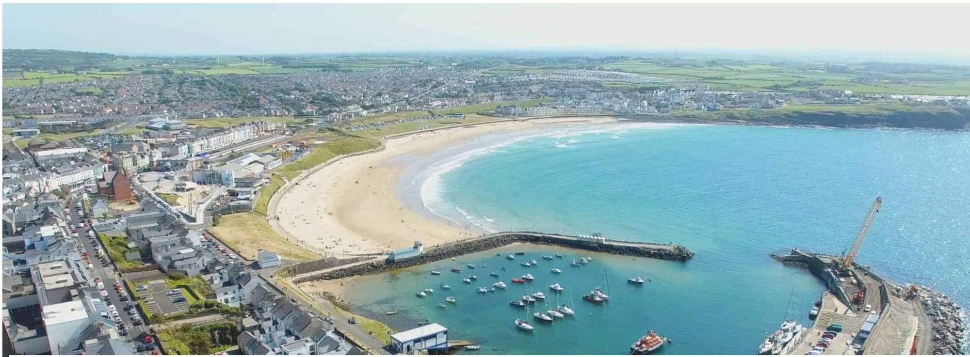 4 Dunluce Park - By The Sea
